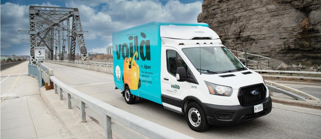 A picture of Voila van.